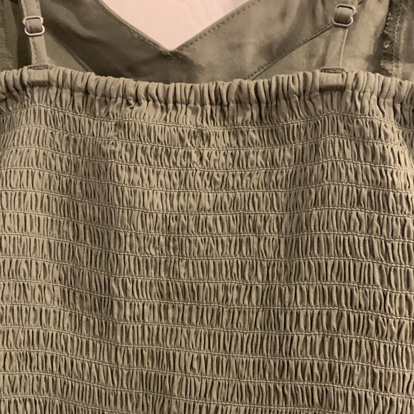 Abercrombie & Fitch green tank top - Picture 3 of 3